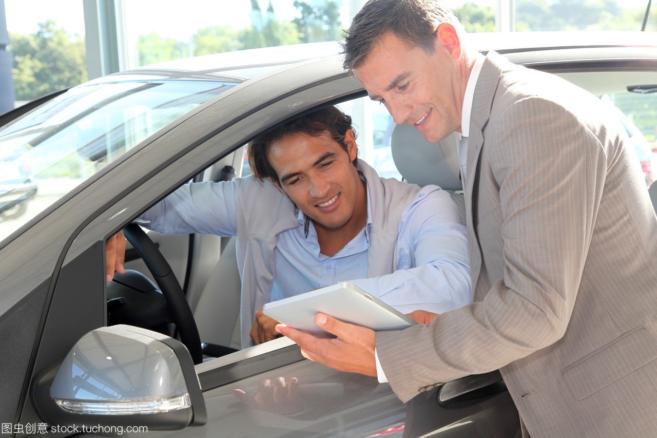 科技賦能下的汽車(chē)銷售 從零售方式到用戶體驗(yàn)的革命